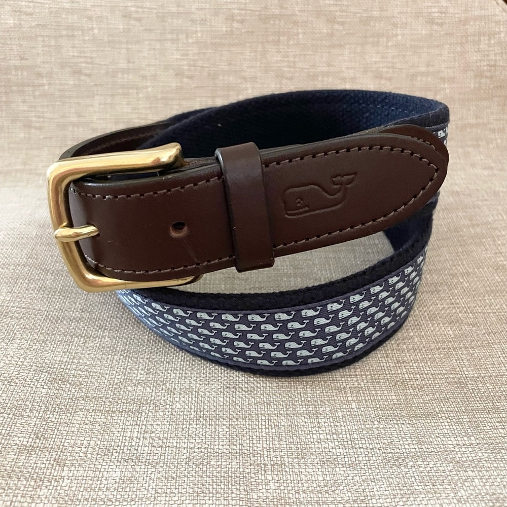 NWOT Vineyard Vines Bungee Belt Blue Whale
